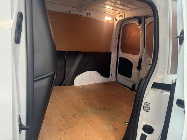 Used Vauxhall Combo 2019 for sale - 76184949: Photo 30