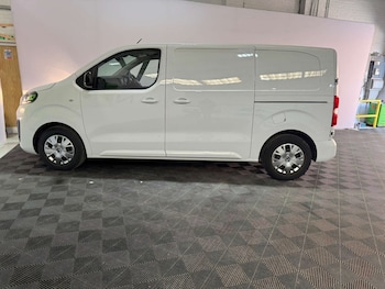 Used Vauxhall Vivaro 2022 for sale - 79140176: Photo
