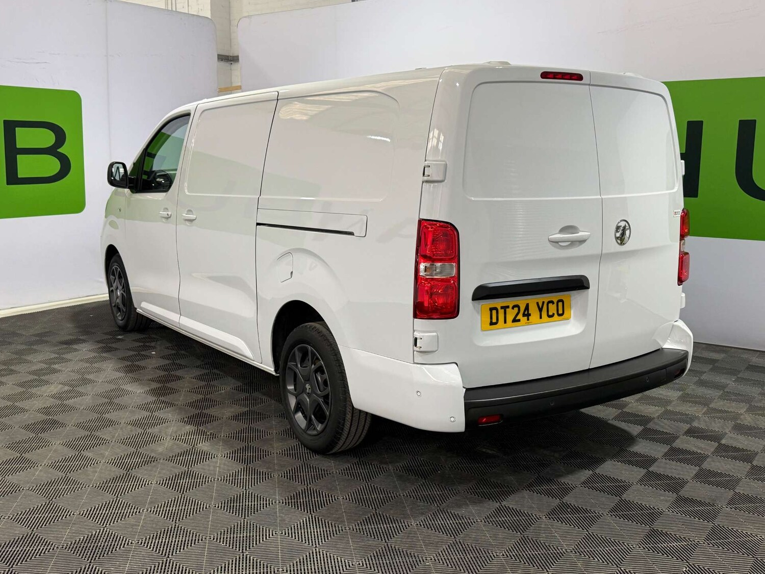 Used Vauxhall Vivaro 2024 for sale - 77434637: Photo 10