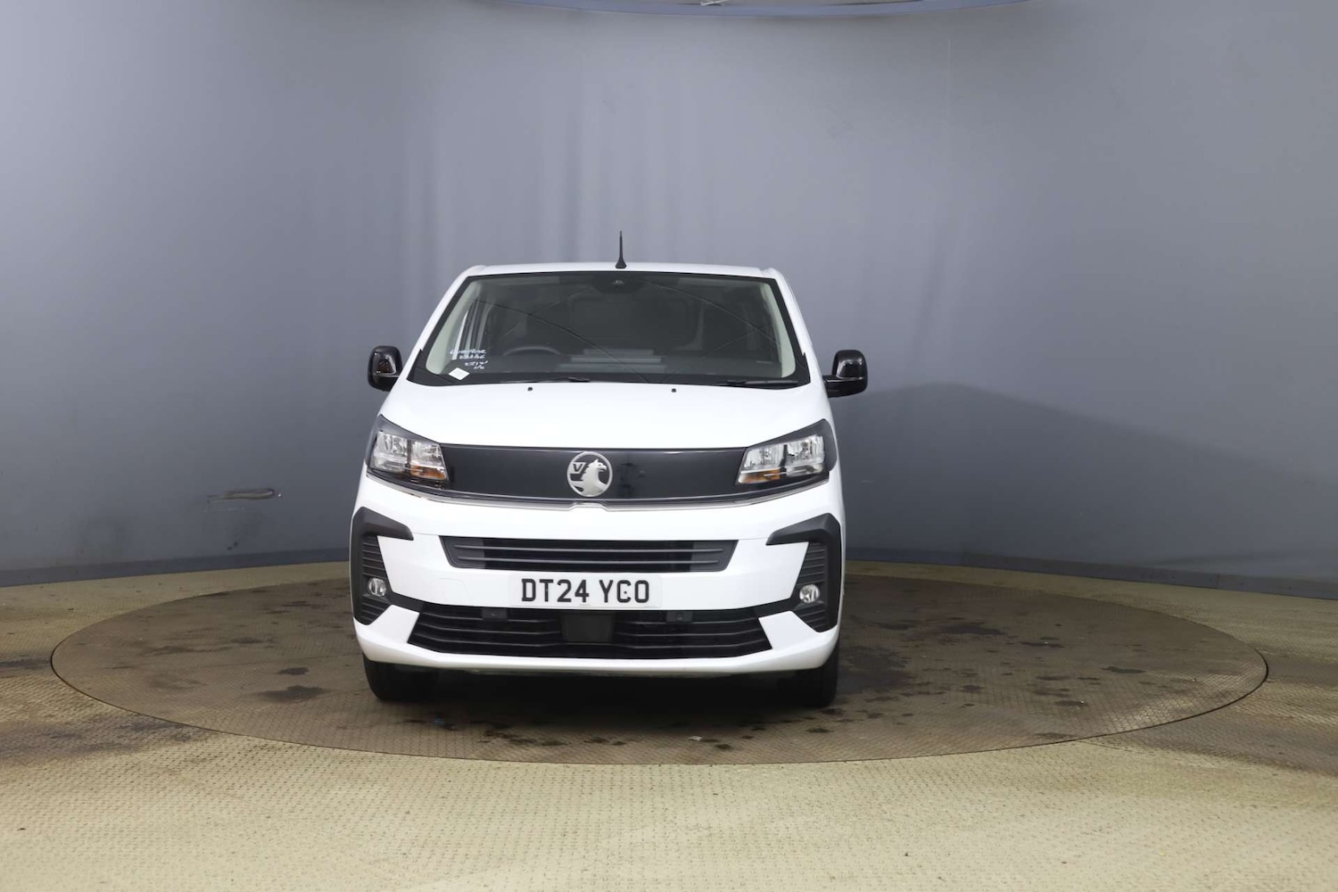 Used Vauxhall Vivaro 2024 for sale - 77434637: Photo 2