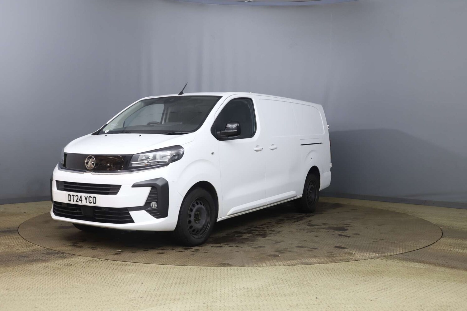 Used Vauxhall Vivaro 2024 for sale - 77434637: Photo 3