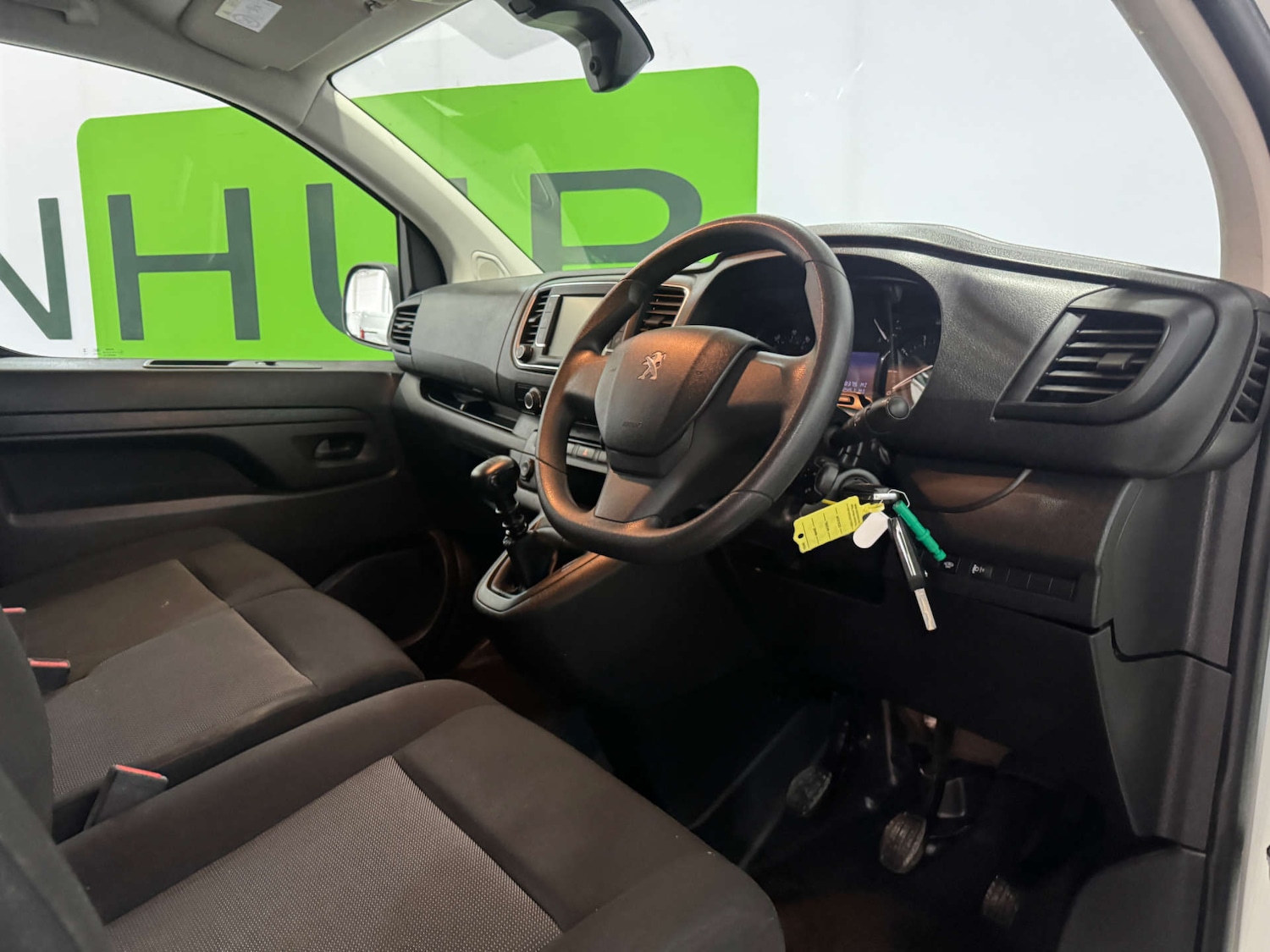 Used Peugeot Expert 2023 for sale - 78182136: Photo 2