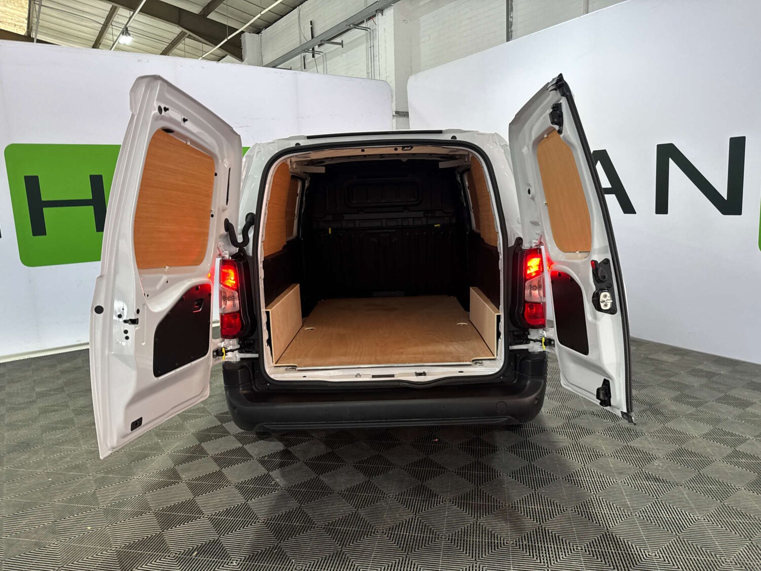 Used Peugeot Partner 2024 for sale - 78106738: Photo 9