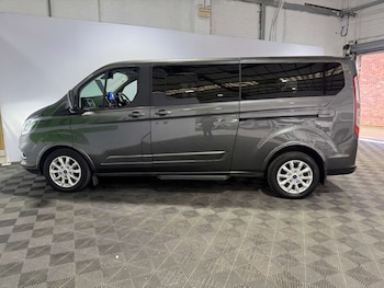 Used Ford Tourneo Custom 2023 for sale - 78225873: Photo