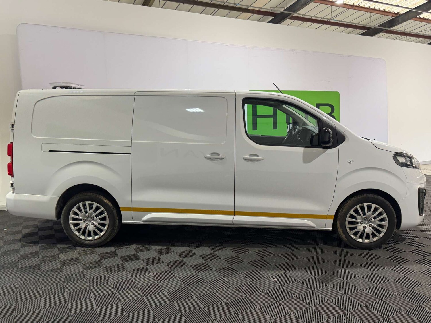 Used Vauxhall Vivaro 2023 for sale - 76601972: Photo 7