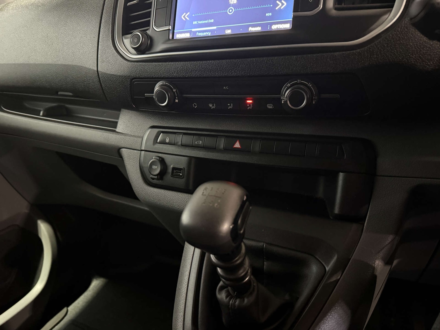 Used Peugeot Expert 2022 for sale - 76602050: Photo 21