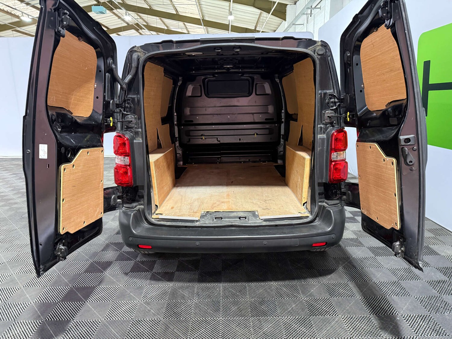 Used Peugeot Expert 2022 for sale - 76602050: Photo 29