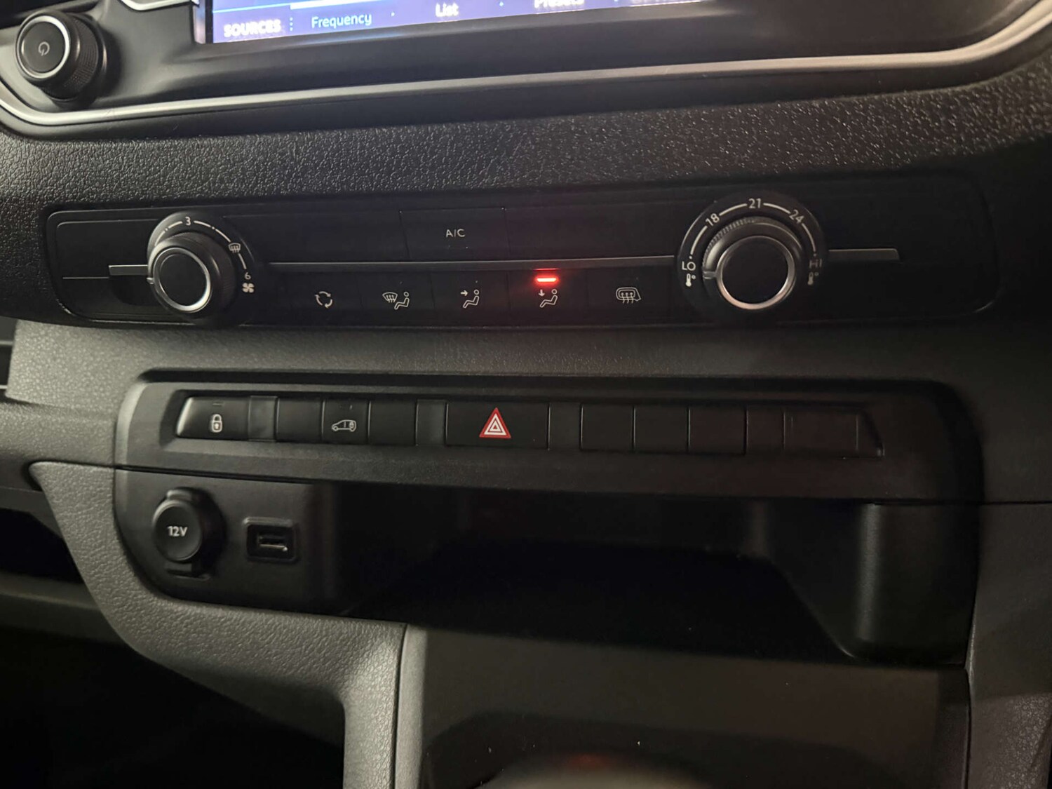 Used Peugeot Expert 2022 for sale - 76602050: Photo 33