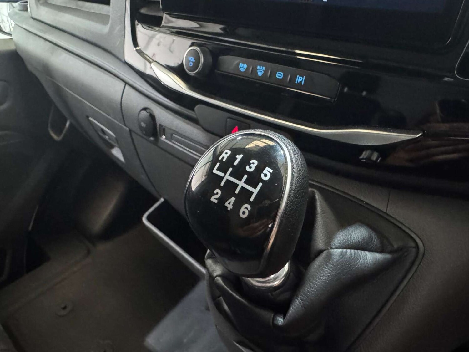 Used Ford Transit 2024 for sale - 76255861: Photo 36