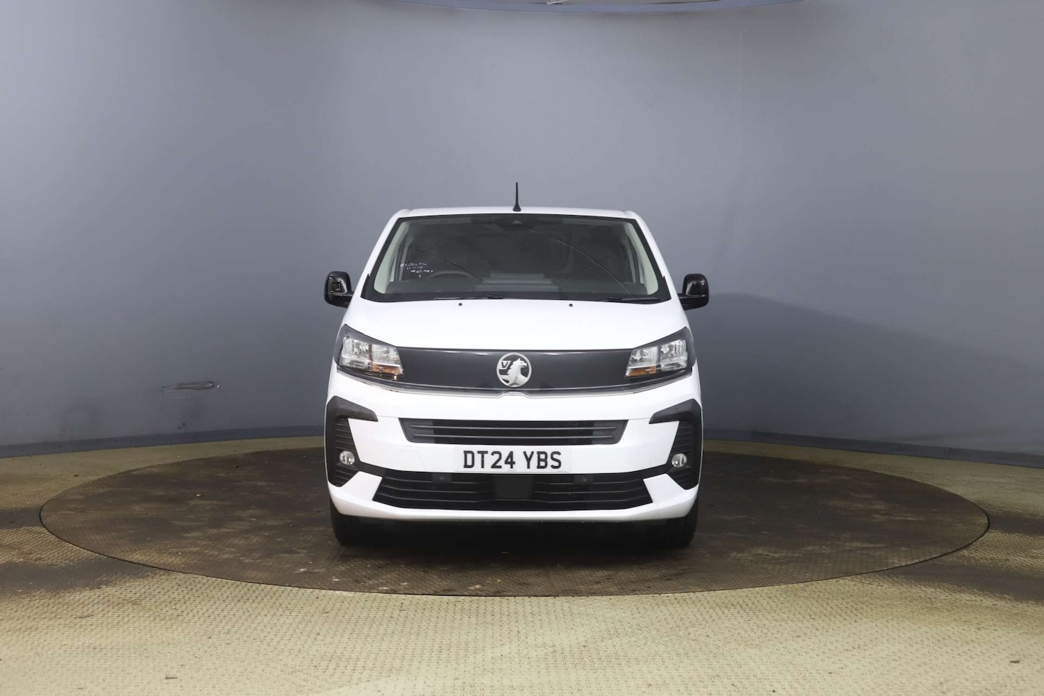 Used Vauxhall Vivaro 2024 for sale - 77591943: Photo 2