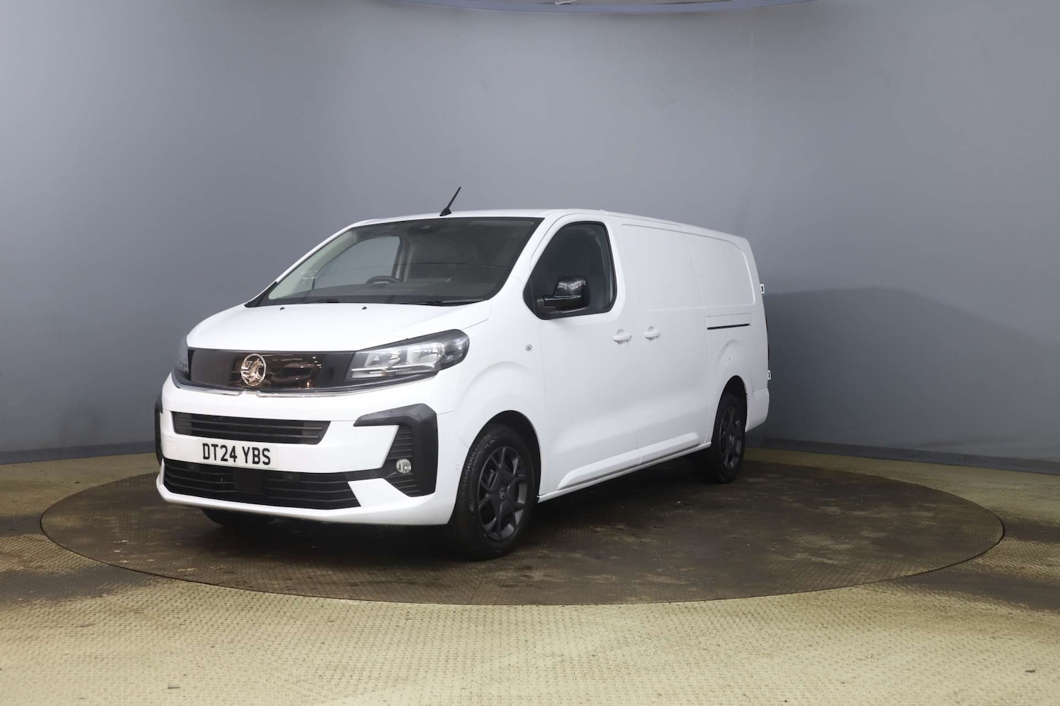 Used Vauxhall Vivaro 2024 for sale - 77591943: Photo 3