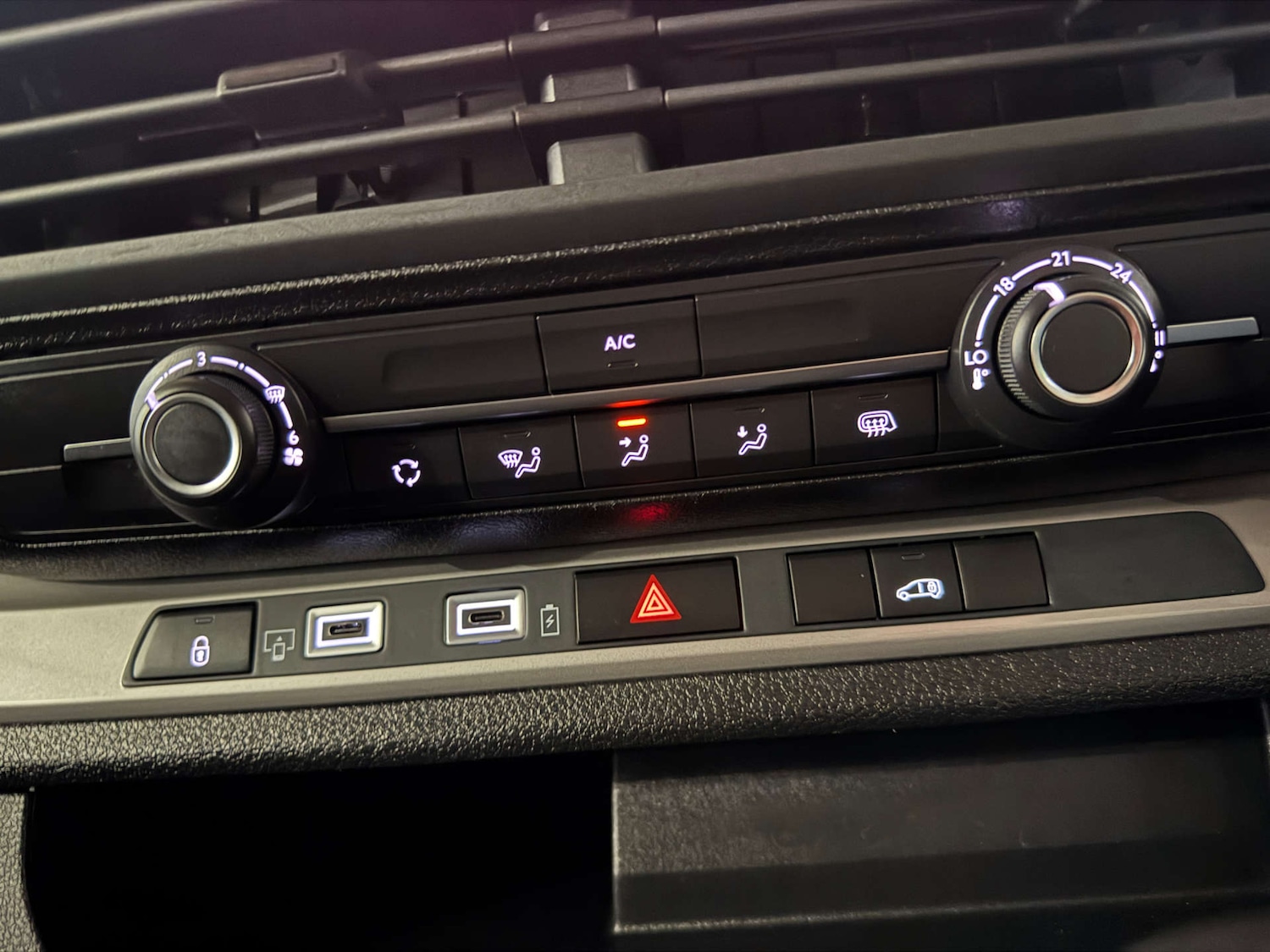 Used Vauxhall Vivaro 2024 for sale - 77591943: Photo 30