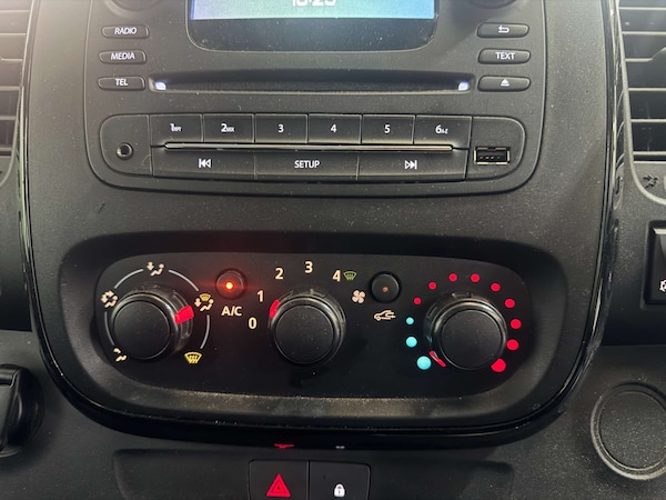 Used Vauxhall Vivaro 2019 for sale - 76148274: Photo 11
