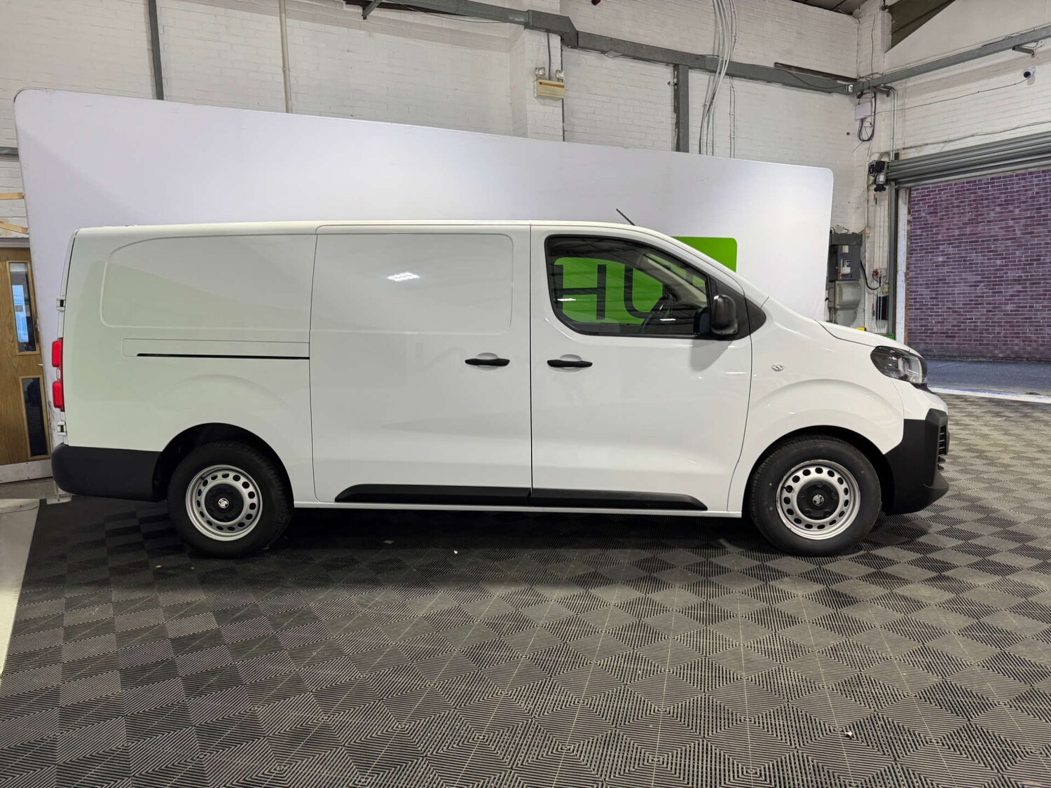 Used Vauxhall Vivaro 2024 for sale - 77434653: Photo 7