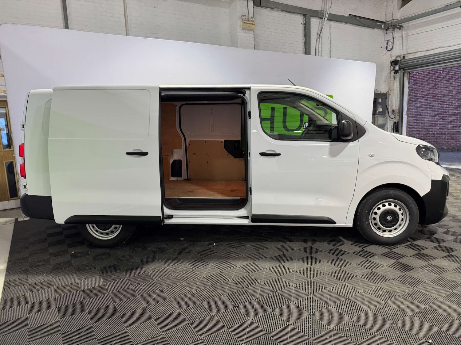 Used Vauxhall Vivaro 2024 for sale - 77434653: Photo 9