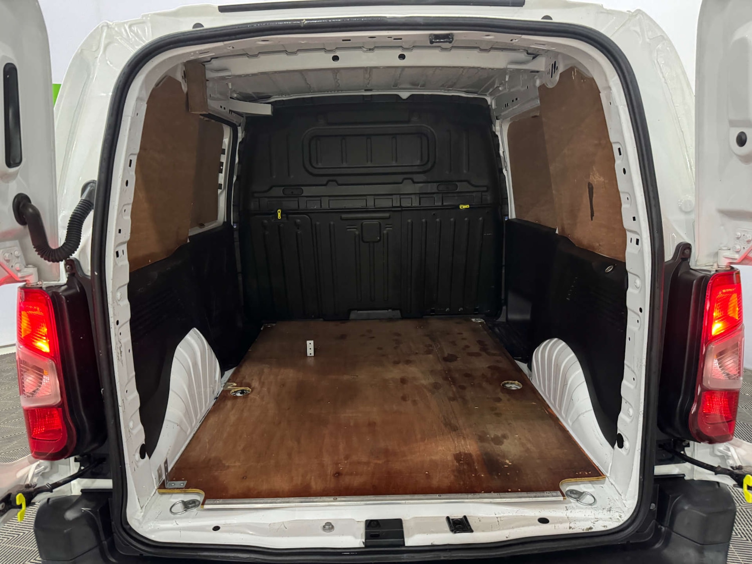 Used Peugeot Partner 2020 for sale - 77337003: Photo 28