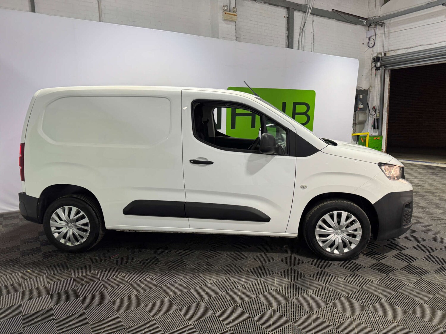 Used Peugeot Partner 2020 for sale - 77337003: Photo 9