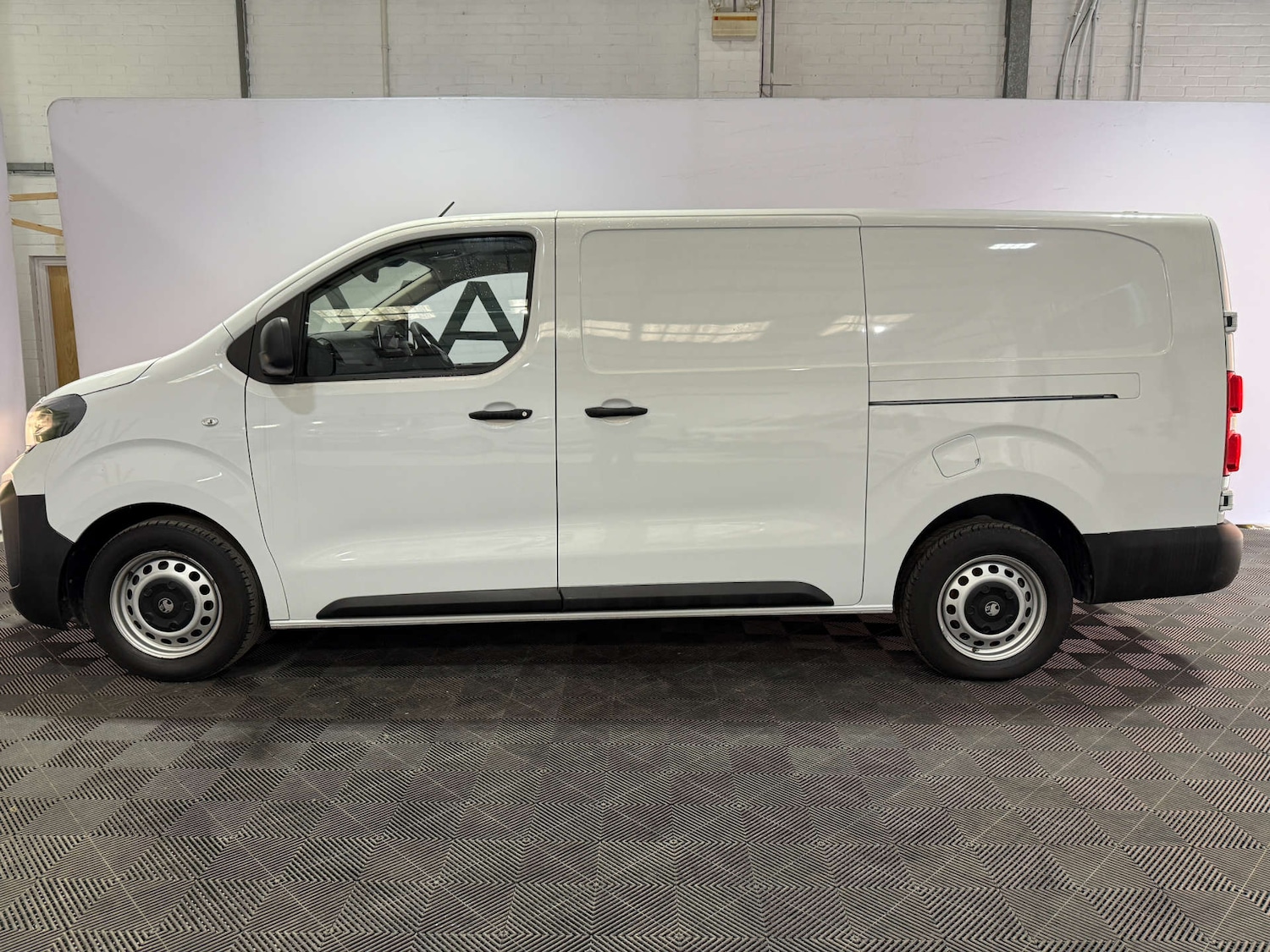 Used Vauxhall Vivaro 2024 for sale - 76830085: Photo 16