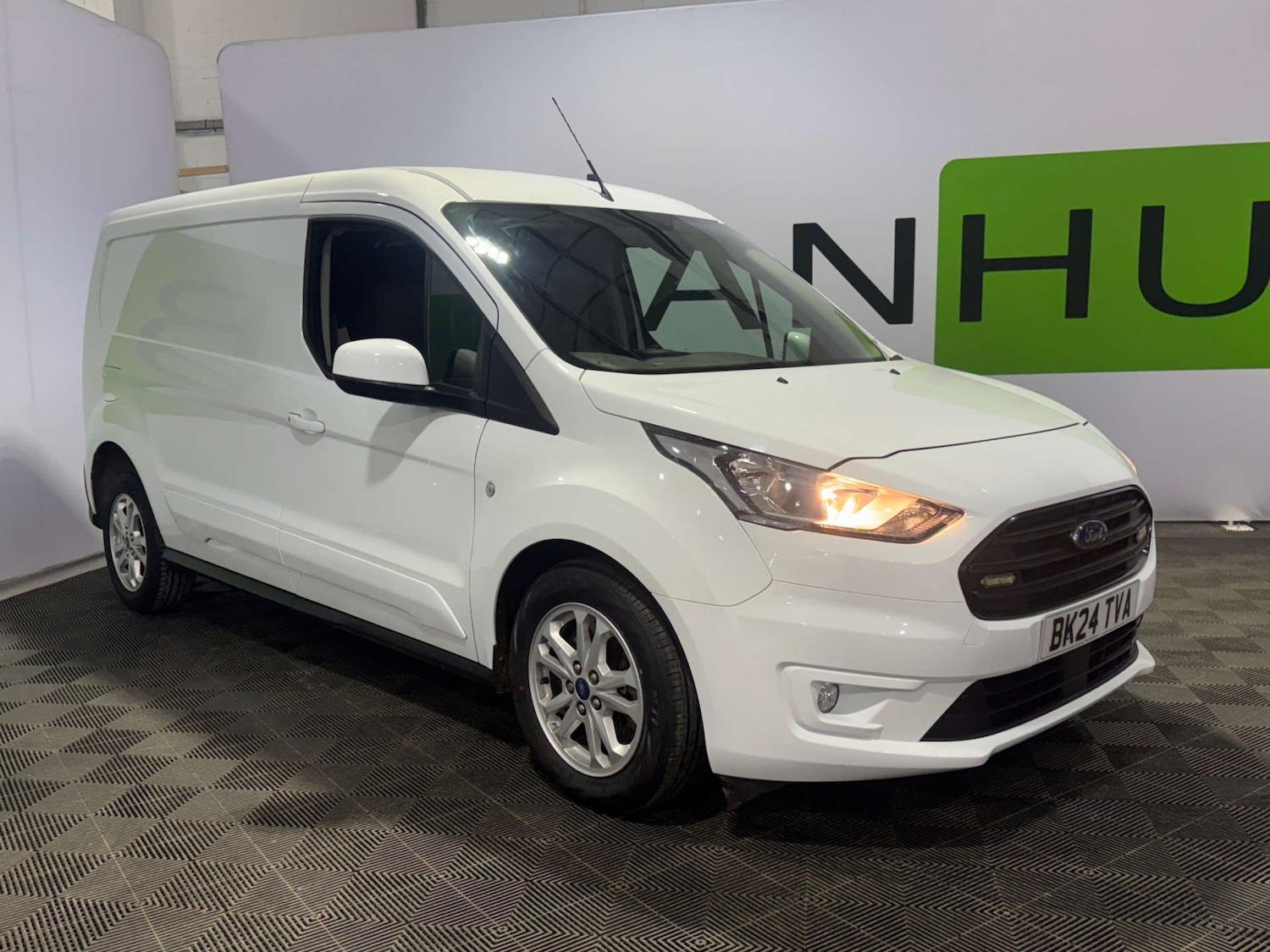Used Ford Transit Connect 2024 for sale - 77118816: Photo 1