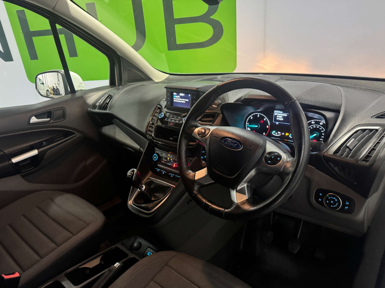 Used Ford Transit Connect 2024 for sale - 77118816: Photo 2