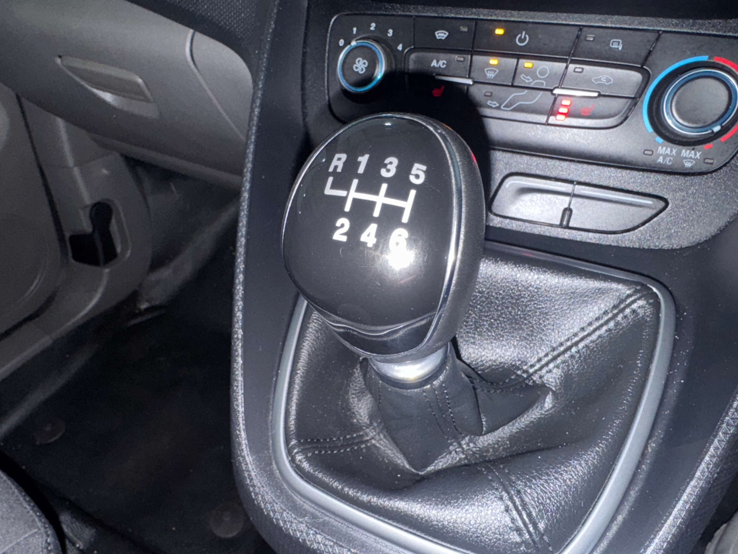 Used Ford Transit Connect 2024 for sale - 77118816: Photo 22