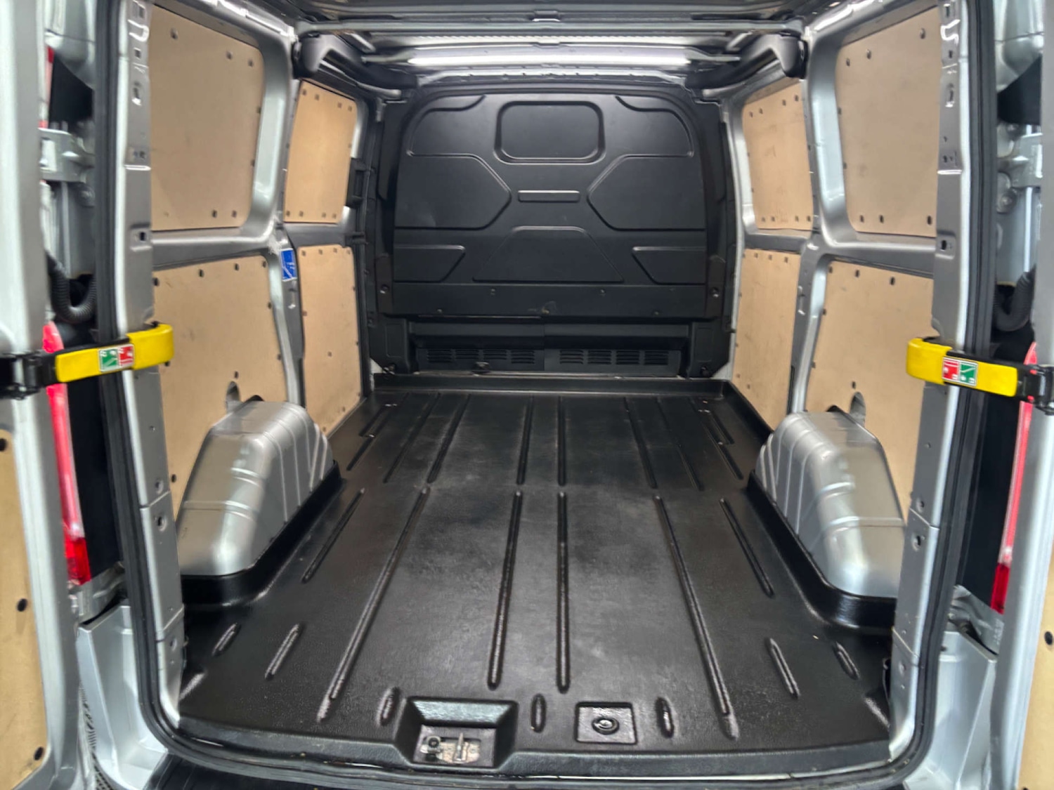 Used Ford Transit Custom 2023 for sale - 77104170: Photo 4