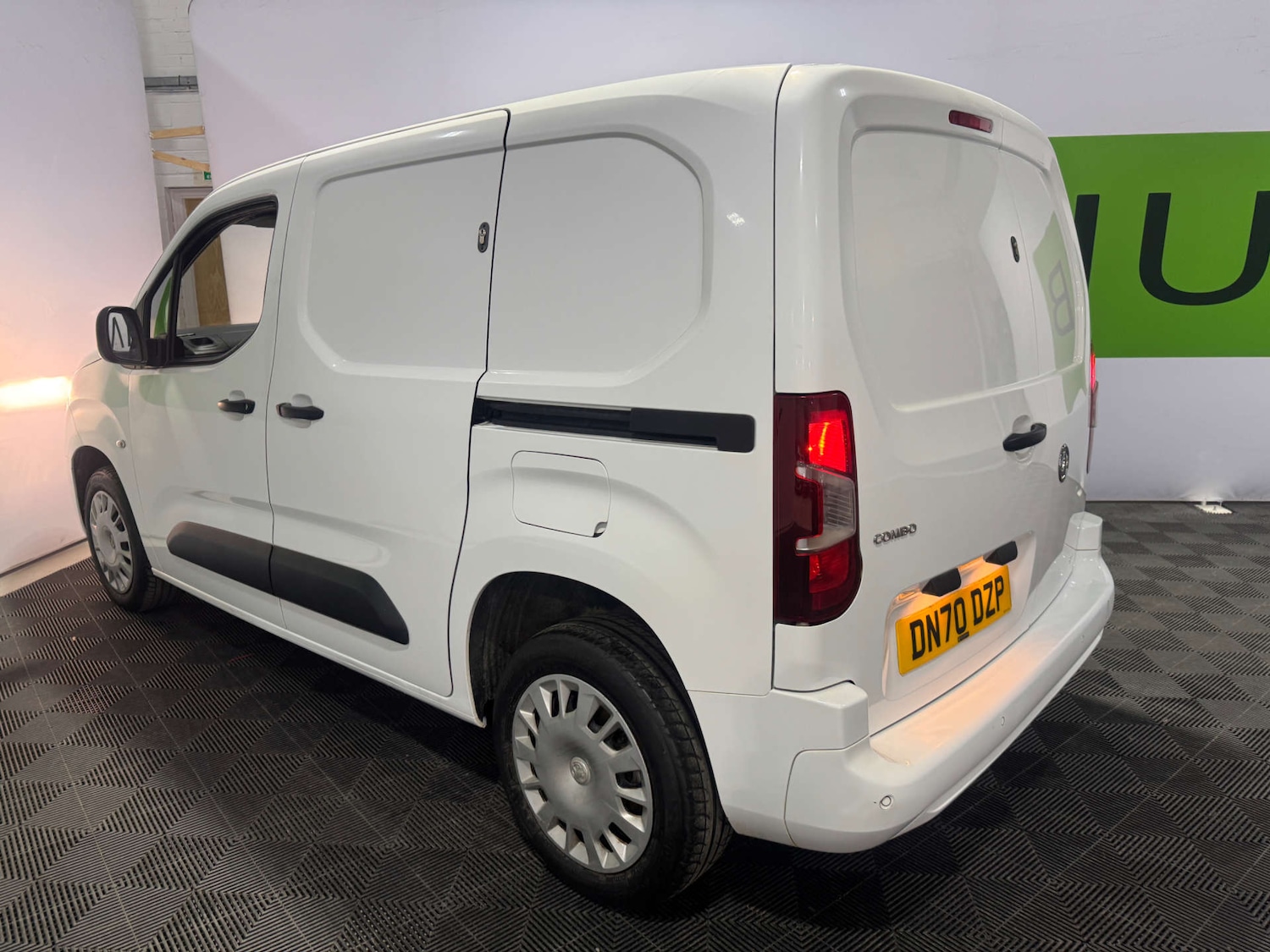 Used Vauxhall Combo 2020 for sale - 77336997: Photo 8