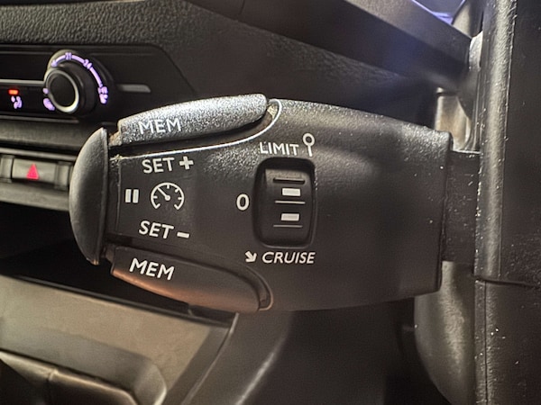 Used Peugeot Expert 2023 for sale - 75179497: Photo 18