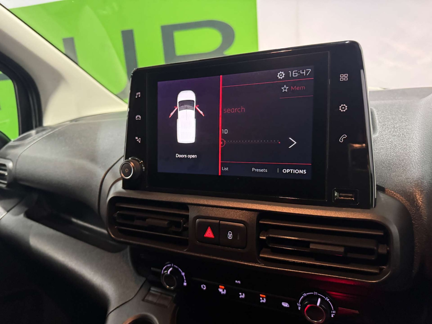 Used Citroen Berlingo 2020 for sale - 76642941: Photo 16