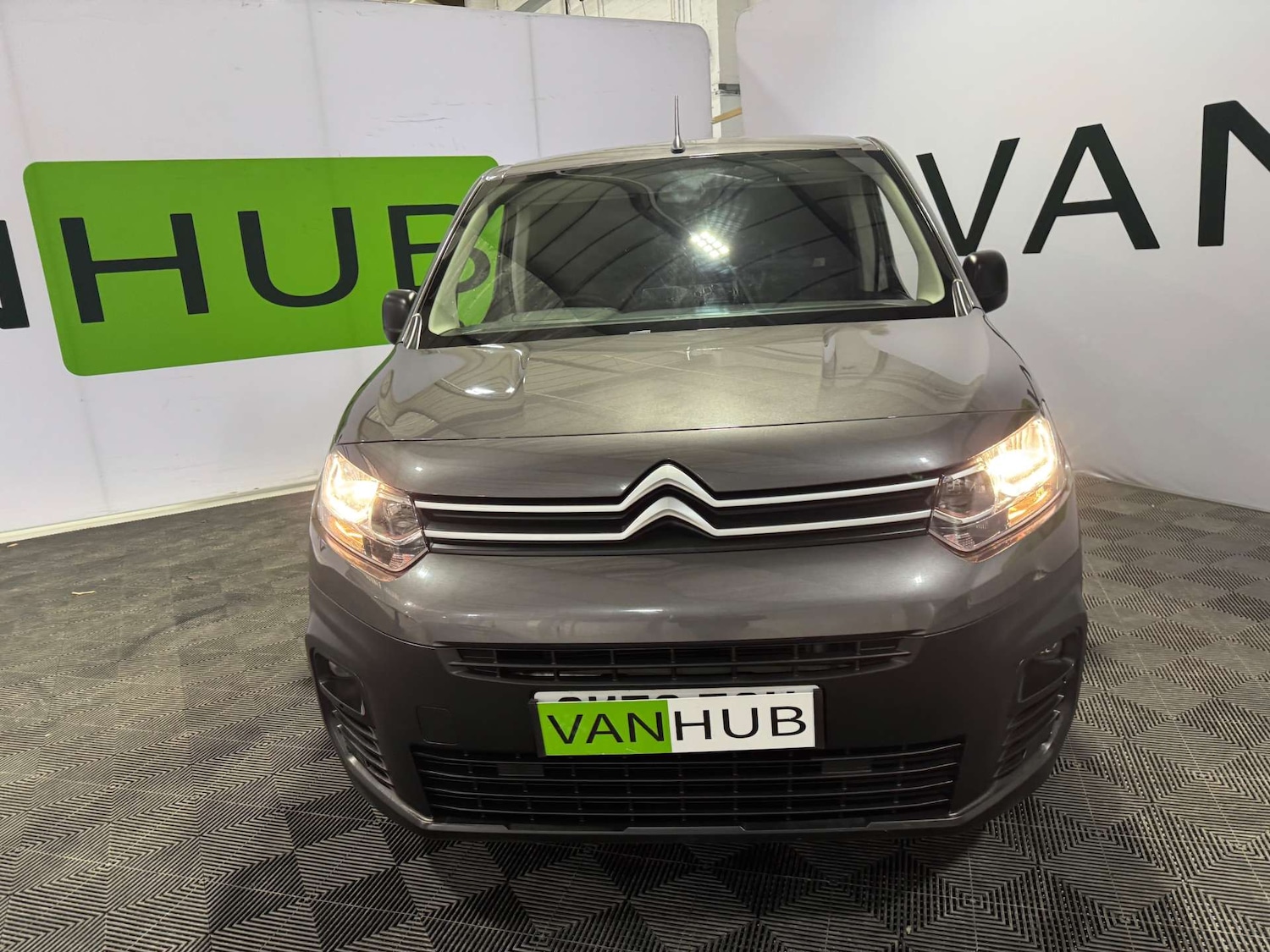 Used Citroen Berlingo 2020 for sale - 76642941: Photo 2