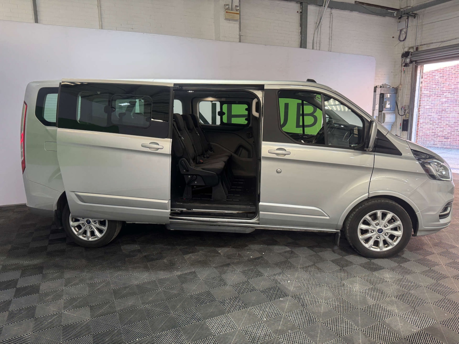 Used Ford Tourneo Custom 2022 for sale - 76601568: Photo 8