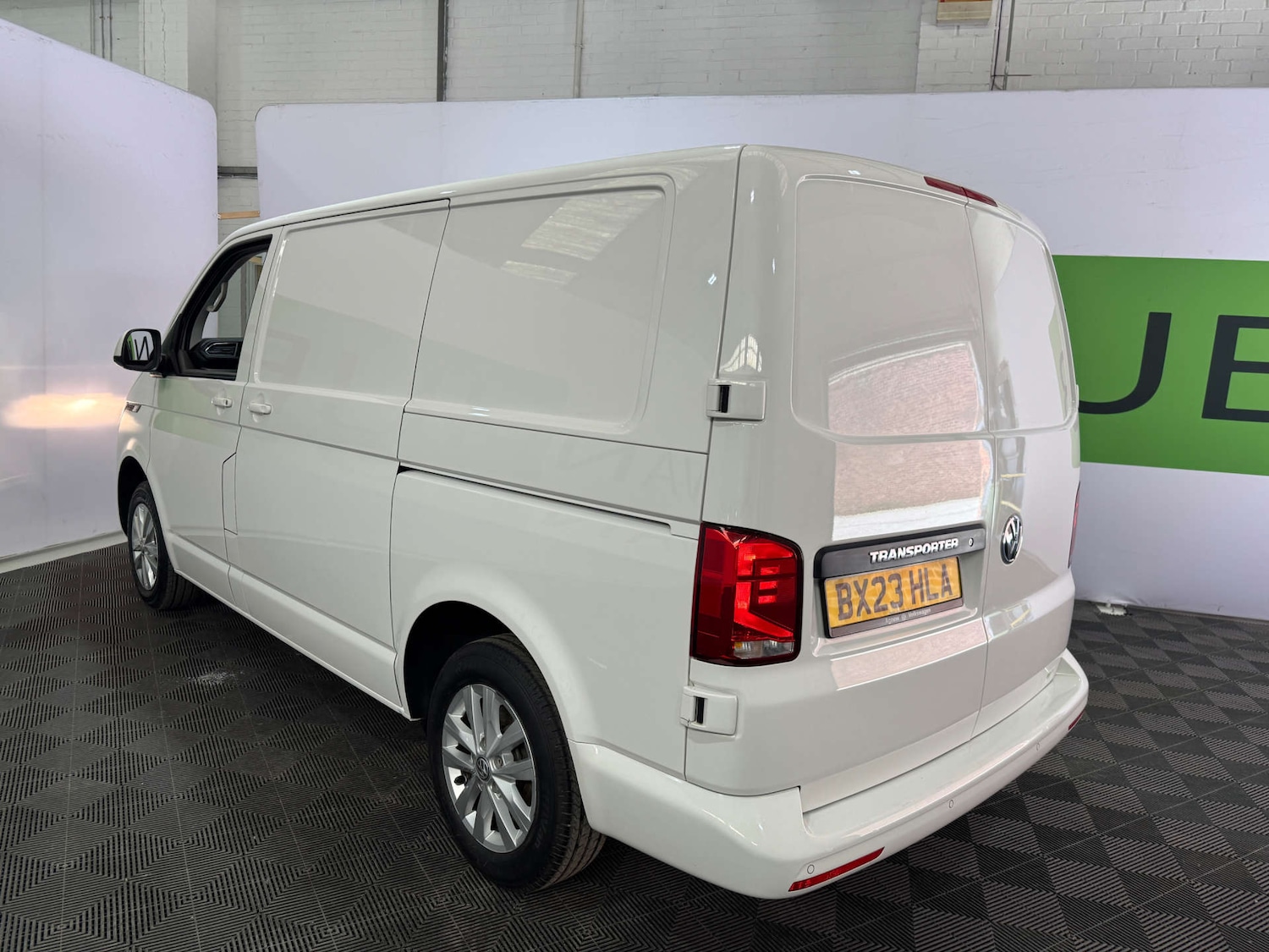 Used Volkswagen Transporter 2023 for sale - 77976988: Photo 7