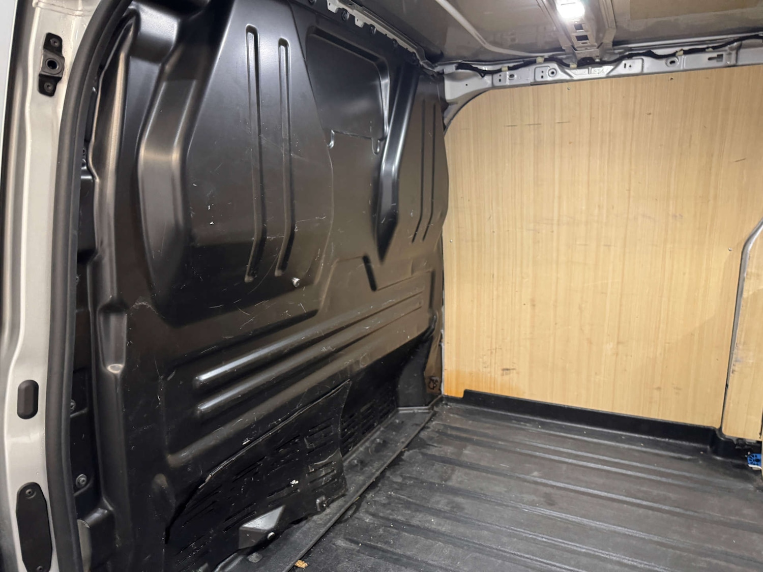 Used Ford Transit Custom 2024 for sale - 77420215: Photo 30