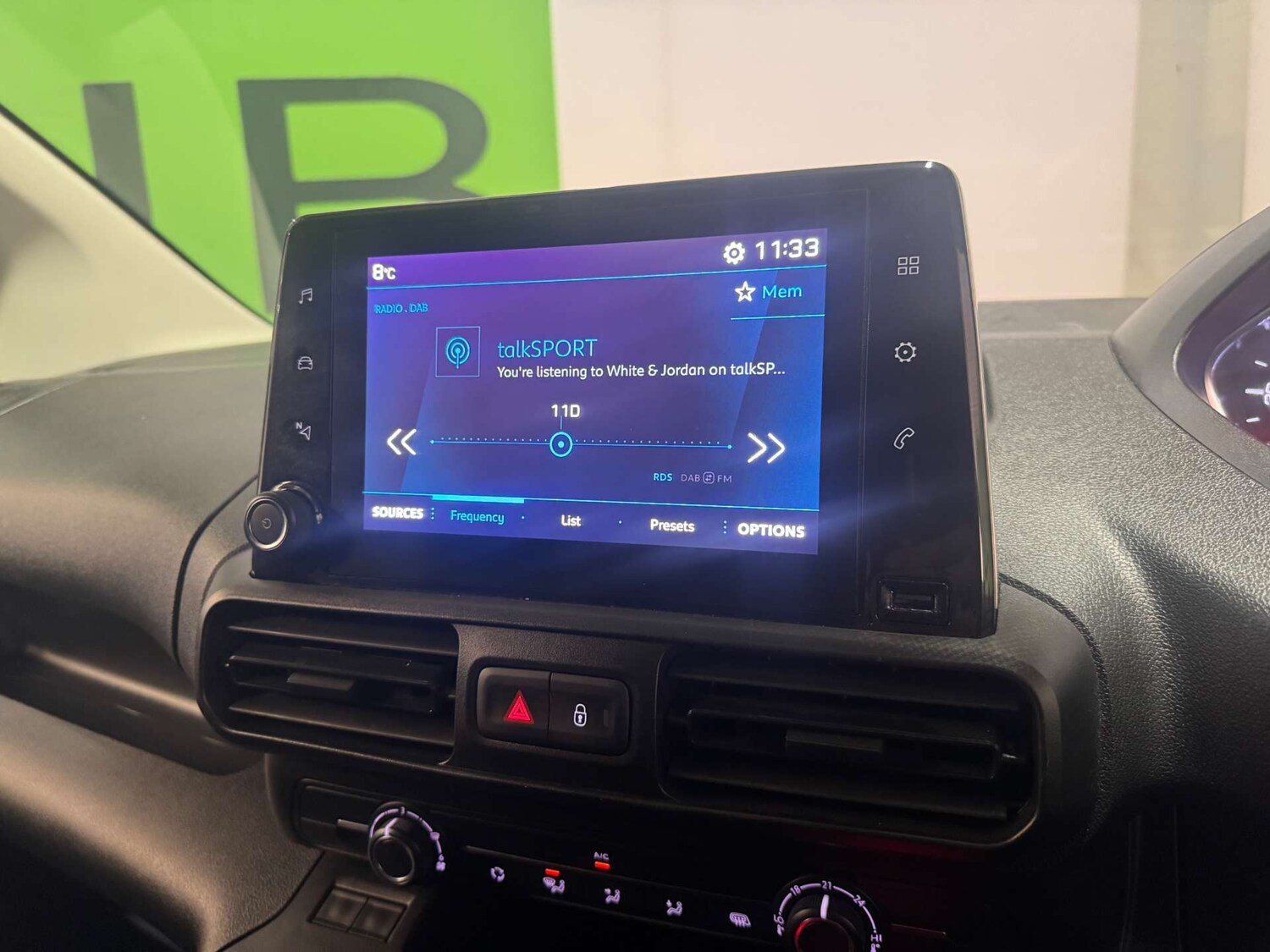 Used Peugeot Partner 2022 for sale - 76640015: Photo 19