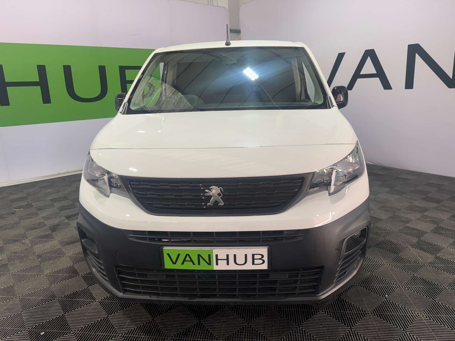 Used Peugeot Partner 2022 for sale - 76640015: Photo 2