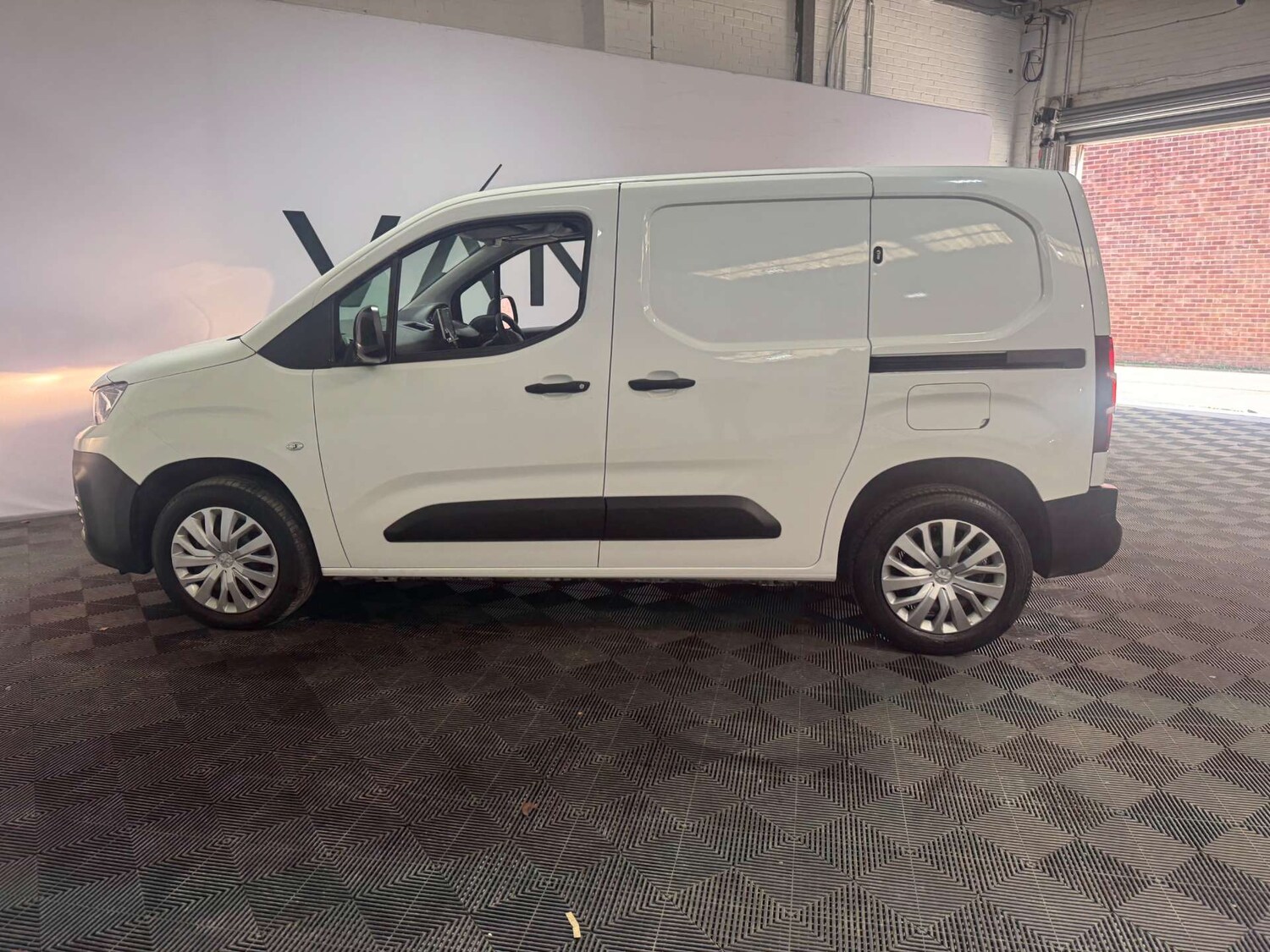 Used Peugeot Partner 2022 for sale - 76640015: Photo 4