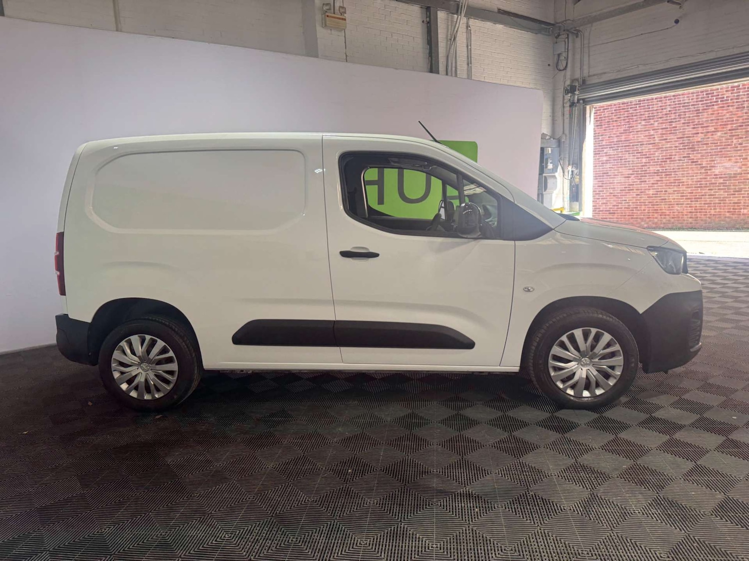 Used Peugeot Partner 2022 for sale - 76640015: Photo 7