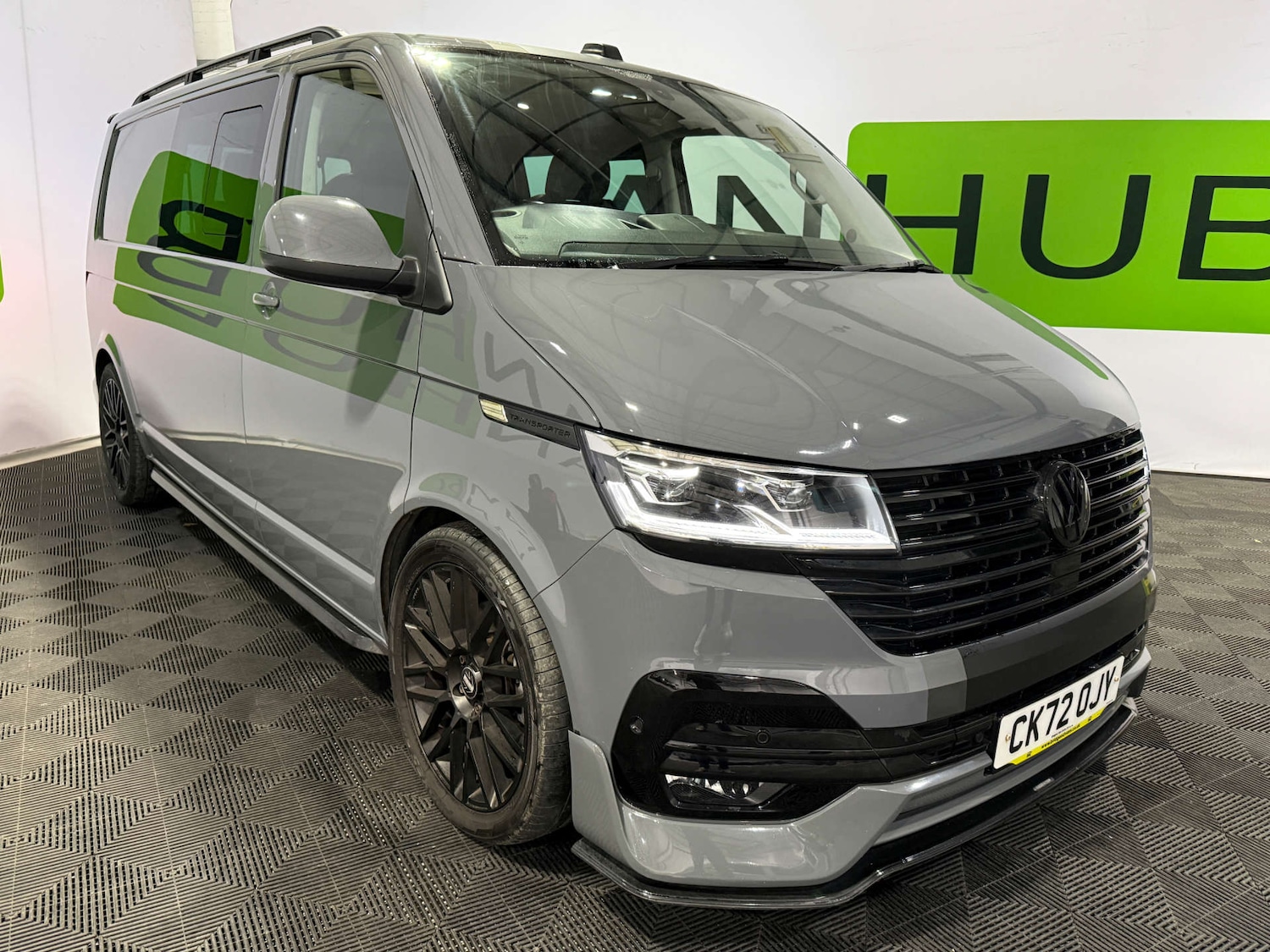 Used Volkswagen Transporter 2022 for sale - 76451733: Photo 1
