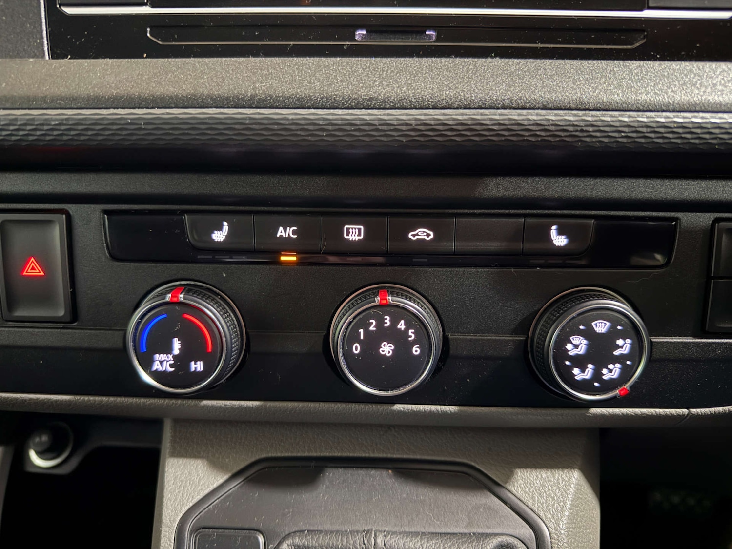 Used Volkswagen Transporter 2022 for sale - 76451733: Photo 18