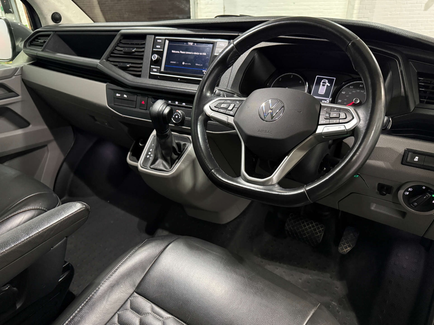 Used Volkswagen Transporter 2022 for sale - 76451733: Photo 29