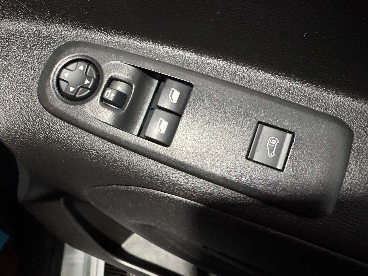 Used Peugeot Partner 2022 for sale - 77127316: Photo 15