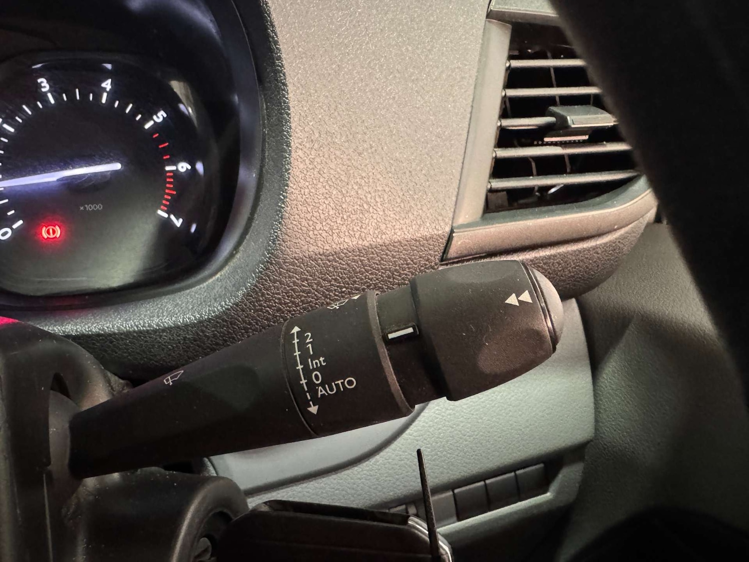 Used Peugeot Expert 2020 for sale - 76694845: Photo 11