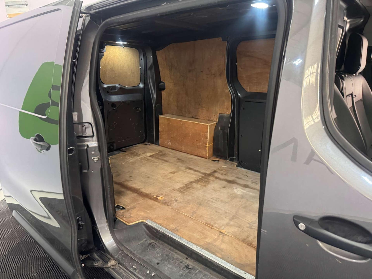 Used Peugeot Expert 2020 for sale - 76694845: Photo 22