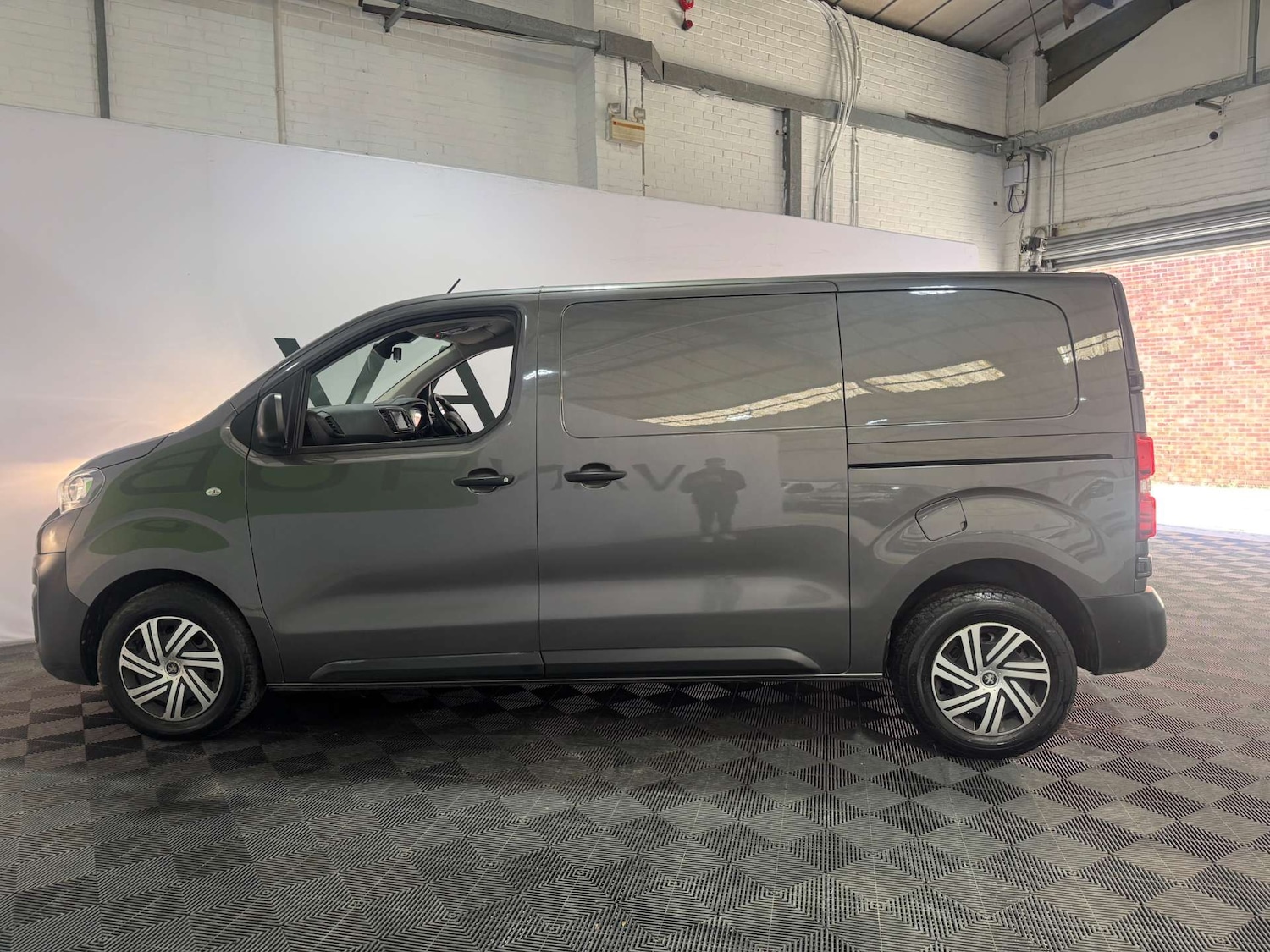 Used Peugeot Expert 2020 for sale - 76694845: Photo 4