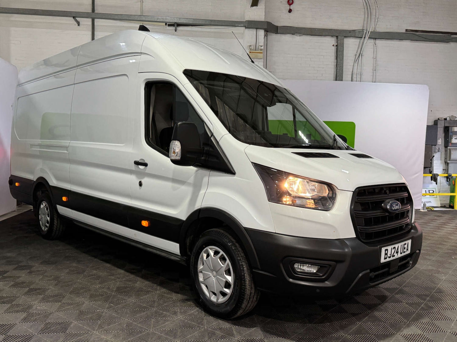 Used Ford Transit 2024 for sale - 77669324: Photo 1