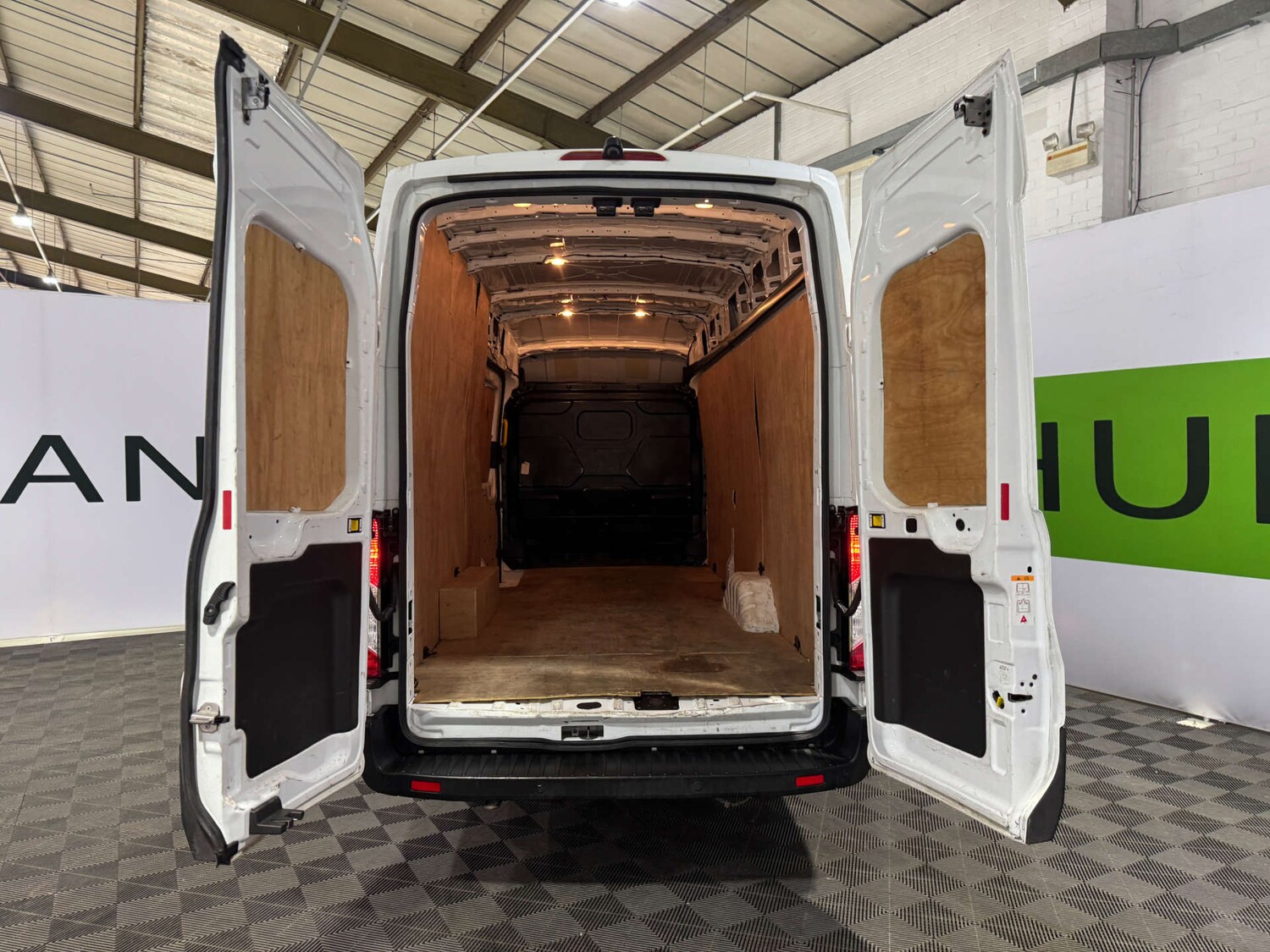 Used Ford Transit 2024 for sale - 77669324: Photo 3