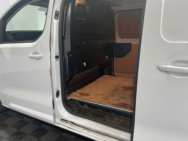 Used Vauxhall Vivaro 2023 for sale - 75332103: Photo 27