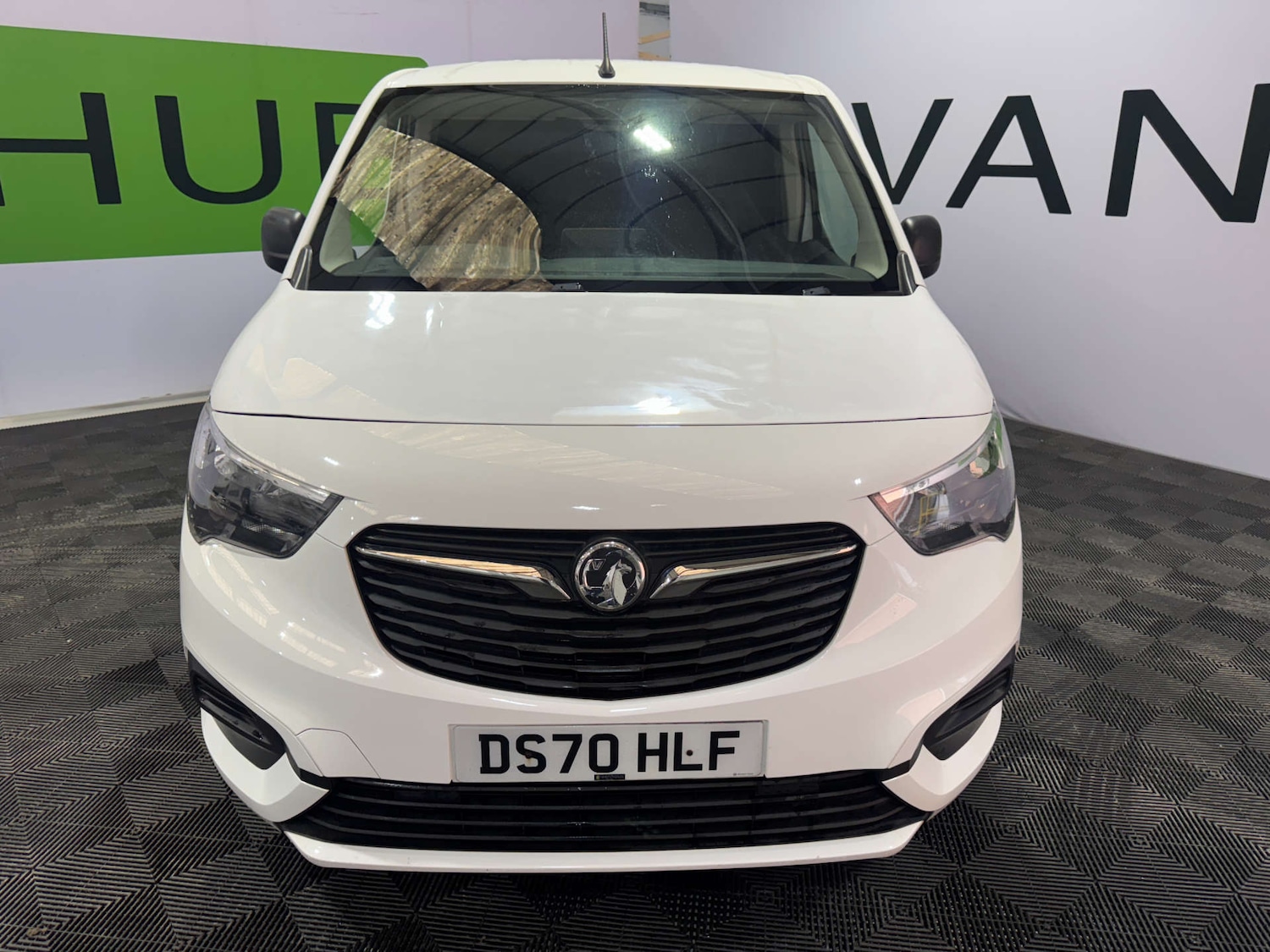 Used Vauxhall Combo 2020 for sale - 76601821: Photo 2