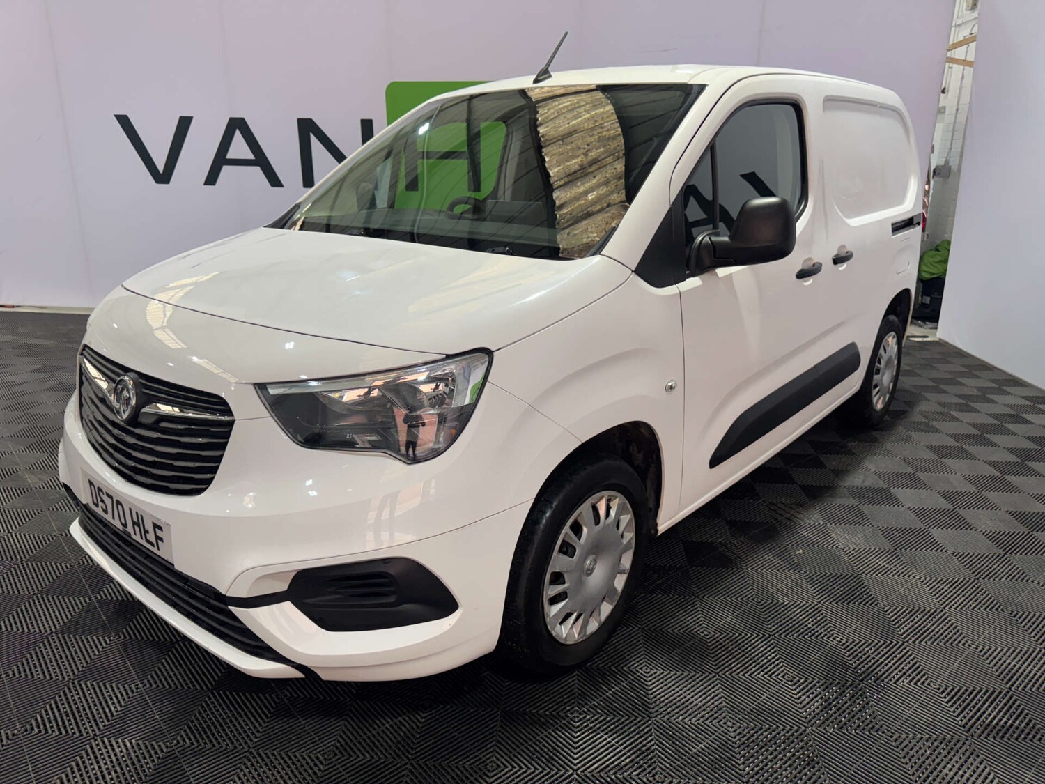 Used Vauxhall Combo 2020 for sale - 76601821: Photo 3