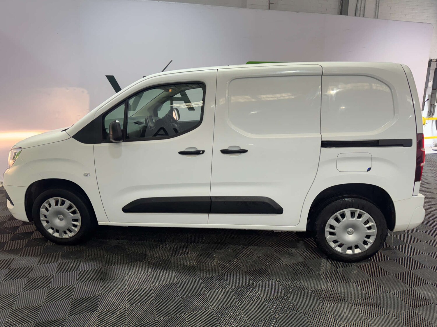 Used Vauxhall Combo 2020 for sale - 76601821: Photo 5